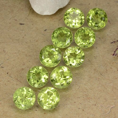 4.60ctw Natural Medium Green Peridot, Round, VVS-VS