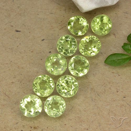 3.74ctw Natural Light Lively Green Peridot, Round, VVS-VS