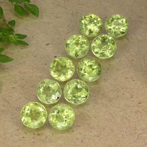 3.98ctw Natural Light Green Peridot, Round, VVS-VS