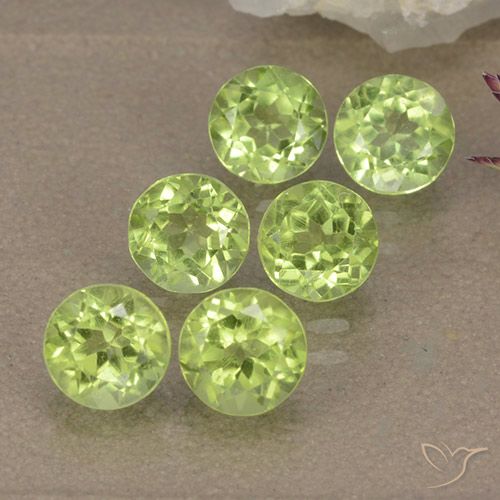 3.14ctw Natural Light Green Peridot, Round, VVS-VS