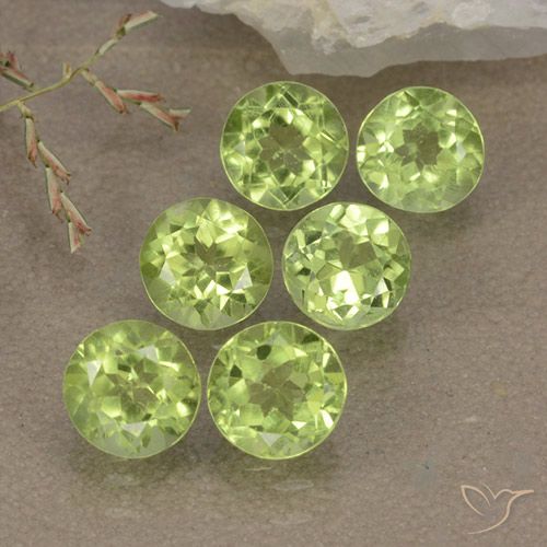2.98ctw Natural Light Lively Green Peridot, Round, VVS-VS