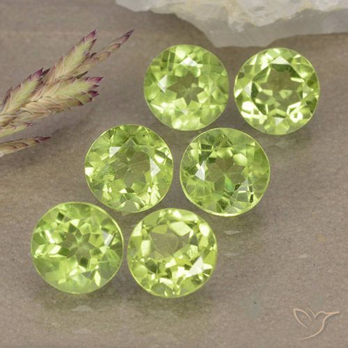 3.17ctw Natural Light Lively Green Peridot, Round, VVS-VS