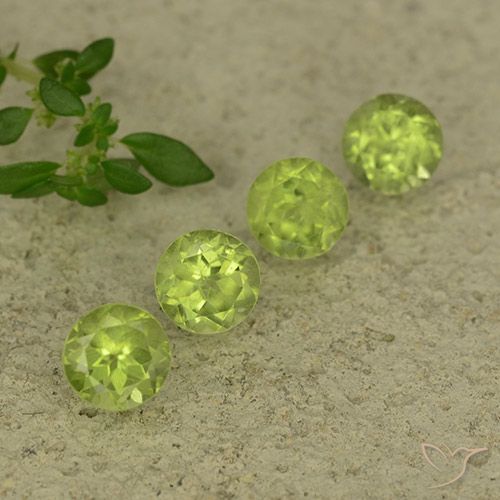 2.21ctw Natural Yellowish Green Peridot, Round, VVS-VS