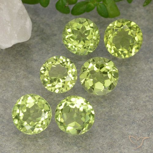 2.22ctw Natural Light Green Peridot, Round, VVS-VS
