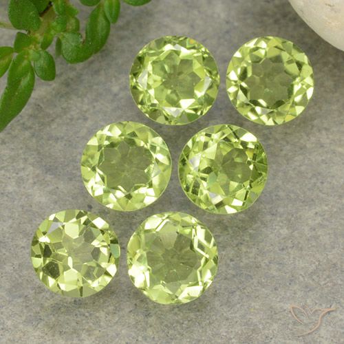 2.27ctw Natural Light Green Peridot, Round, VVS-VS