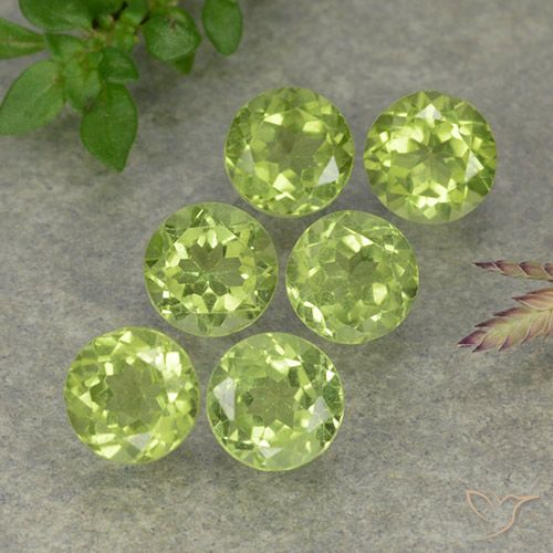 2.61ctw Natural Light Lively Green Peridot, Round, VVS-VS