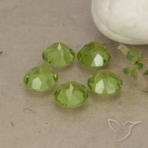 Peridot Gemstones in 6 mm (calibrated) Size for Sale, Peridot Stones in Lively Green Color