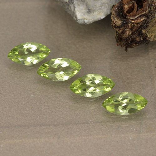 Light Lively Green Хризолит Камень - 0.3ct Фасетная Маркиза (ID: 496393)