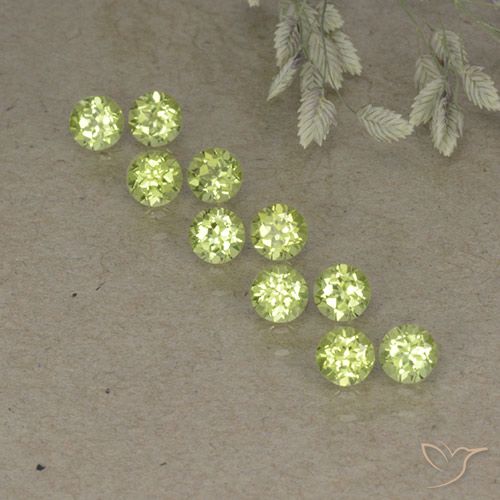 Pale Lime Green Хризолит Камень - 0.1ct Круглая Фасетная Огранка (ID: 498255)