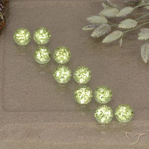 Verde pera claro Peridoto Gema - 0.1ct Faceta Redonda (ID: 498507)