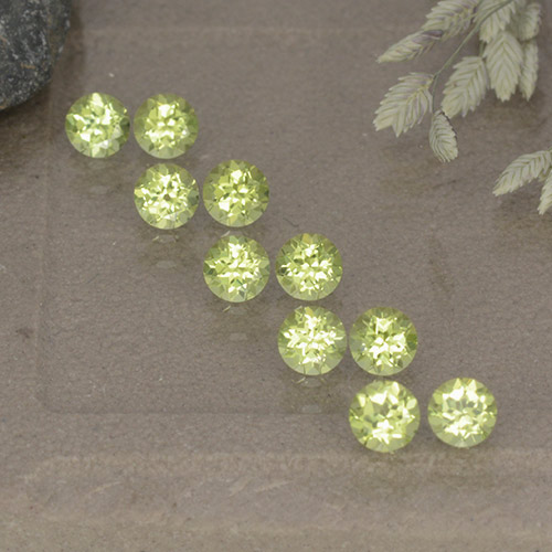 ライムグリーン ペリドット 宝石 - 0.1ct ラウンドファセット (ID: 498539)