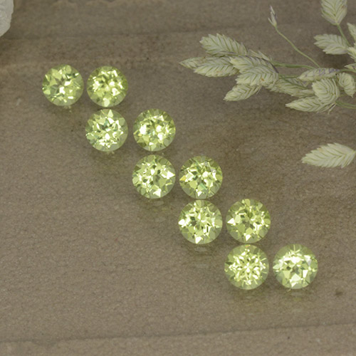 Pale Lime Green Peridoto Gem - 0.1ct Sfaccettatura rotonda (ID: 498552)