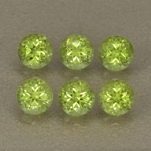 Light Green Peridot Gem - 0.3ct Round Facet (ID: 499987)