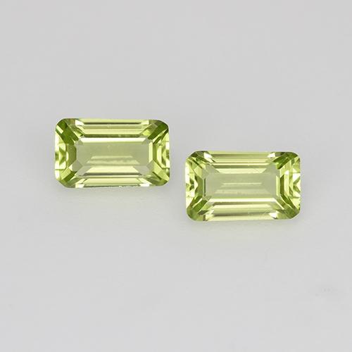 Lively Green Peridot Gem - 0.3ct Octagon Step Cut (ID: 525113)