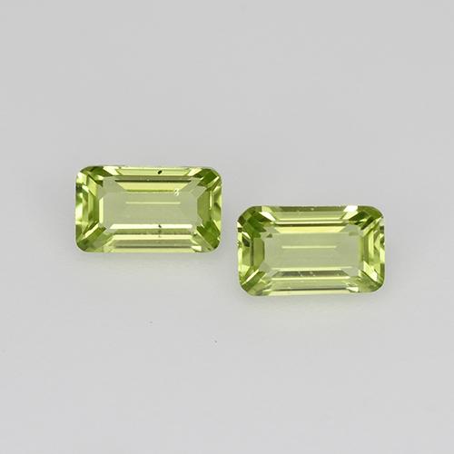 Medium Green Peridot Gem - 0.3ct Octagon Step Cut (ID: 525117)