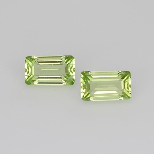 Light Lively Green Peridot Gem - 0.3ct Octagon Step Cut (ID: 525119)