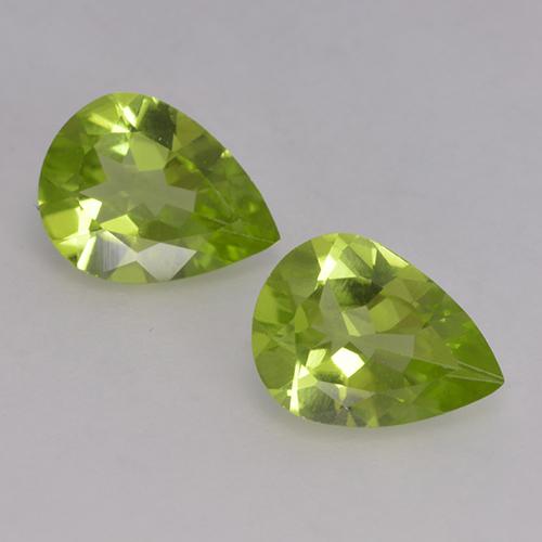 Lively Green Peridot Gem - 1ct Pear Facet (ID: 526137)