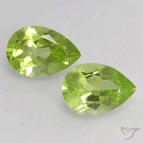 0.96ctw Natural Light Lively Green Peridot, Pear Shape, VVS-VS