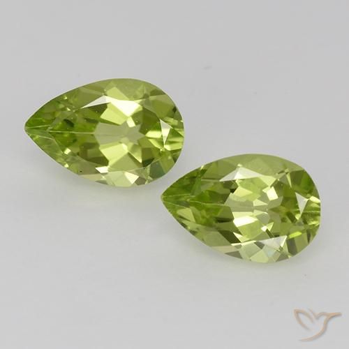0.92ctw Natural Light Lively Green Peridot, Pear Shape, VVS-VS