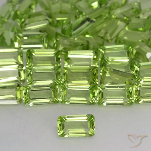 0.30ct Natural Light Lively Green Peridot, Emerald Cut, VVS-VS