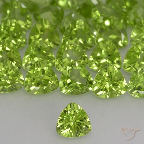 0.50ct Natural Lively Green Peridot, Trillion, VVS-VS