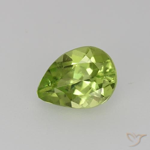 7,1 x 5,2mm birnenschliff grüner Peridot aus China, Gewicht von 0,82 ct, natürlicher Edelstein in VS Reinheit, 1 Stück birnenschliff Peridot - Farbe: Mittelgrün, Mohs-Härte von 6,5 - 7 Geeignet für den täglichen Gebrauch im Schmuck, Photo A