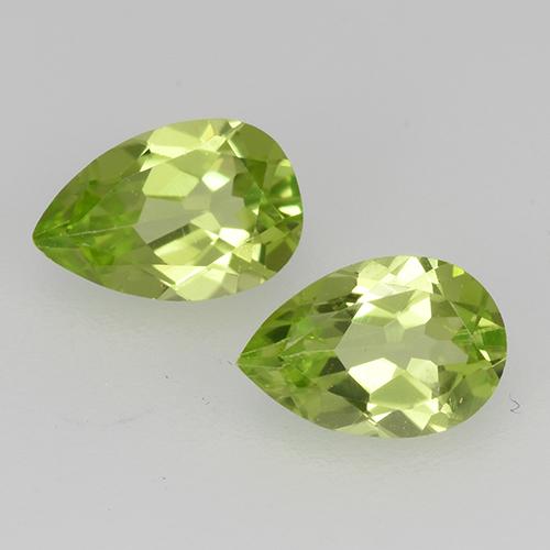Lively Green Peridot Gem - 0.5ct Pear Facet (ID: 527852)