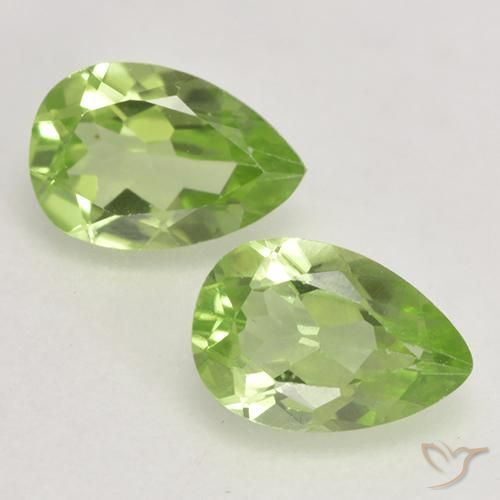 0.89ctw Natural Light Lively Green Peridot, Pear Shape, VVS-VS
