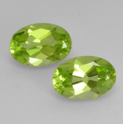 Lively Green Peridot Gem - 0.5ct Oval Facet (ID: 537478)