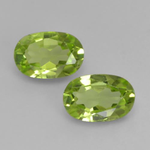 Lively Green Peridot Gem - 0.5ct Oval Facet (ID: 537480)
