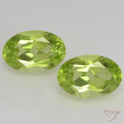 1.13ctw Natural Lively Green Peridot, Oval, VS