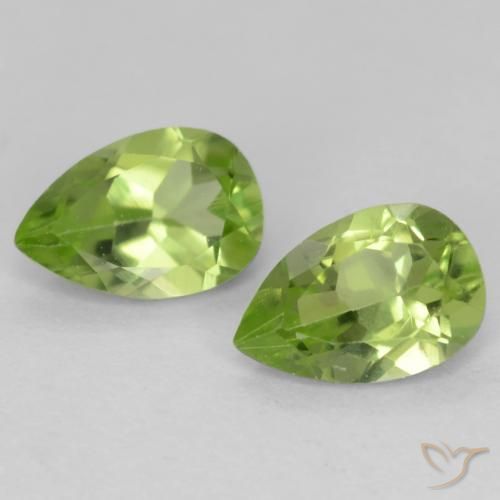 0.93ctw Natural Light Lively Green Peridot, Pear Shape, VVS-VS