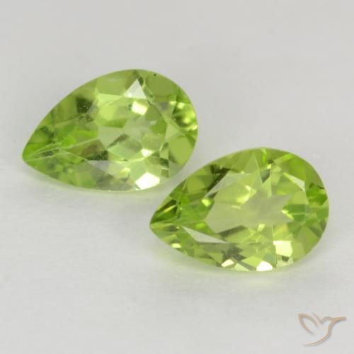0.87ctw Natural Light Lively Green Peridot, Pear Shape, VVS-VS