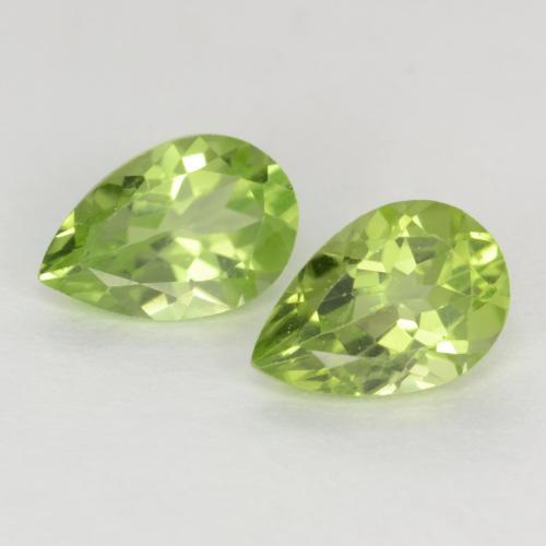 Paire de péridots Poire 6 x 4mm - Poids total 0,85 ct / moyenne 0,43 ct chaque, pierre gemme naturelle Non traité, couleur Vert clair avec pureté vvs-vs, dureté Mohs 6.5 à 7 convient aux bijoux de tous les jours, pierre de sagesse, Photo A