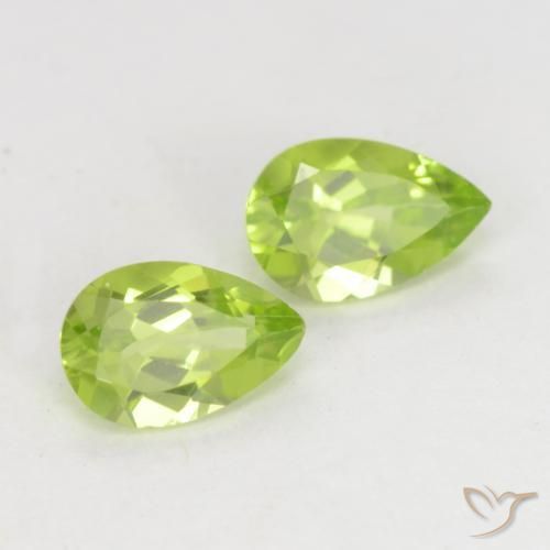 0.90ctw Natural Lively Yellowish Green Peridot, Pear Shape, VVS-VS