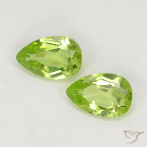 0.96ctw Natural Medium-Light Green Peridot, Pear Shape, VVS-VS