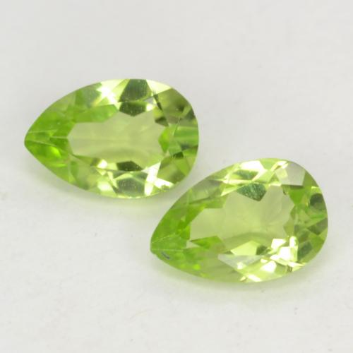 Lively Green Peridot Gem - 0.5ct Pear Facet (ID: 542086)