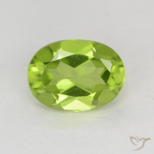 1.49ct Natural Medium Green Peridot, Oval, VVS-VS