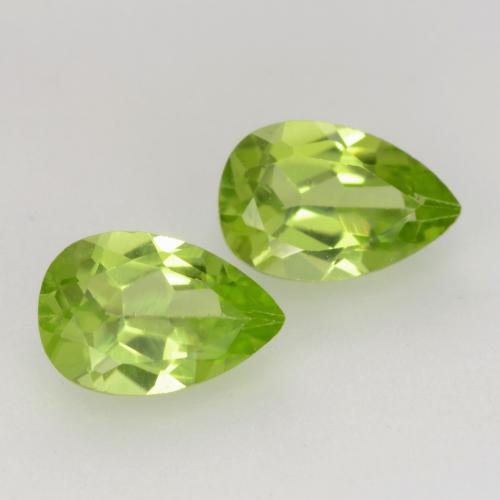 Light Lively Green Peridot Gem - 0.4ct Pear Facet (ID: 543856)