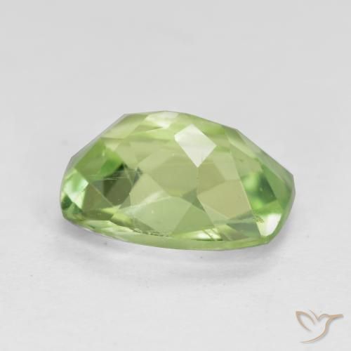 Peridot Gemstone in 8 x 6 mm (calibrated) Size for Sale, Peridot Stone in Warm Green Color