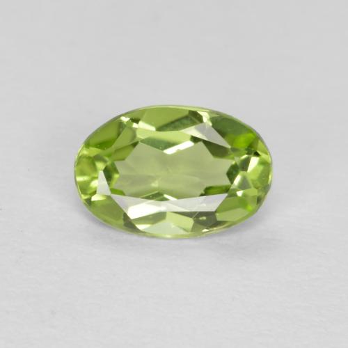 Light Lively Green Хризолит Камень - 0.4ct Фасетный Овал (ID: 556757)