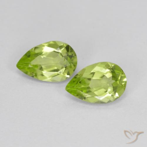0.83ctw Natural Medium Green Peridot, Pear Shape, VVS-VS