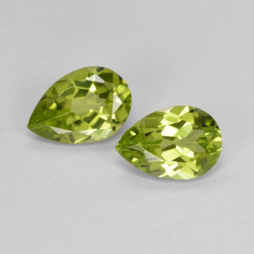 Lively Green Peridot Gem - 0.5ct Pear Facet (ID: 568988)
