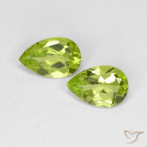 0.82ctw Natural Medium Green Peridot, Pear Shape, VS