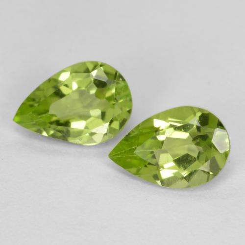 Lively Green Peridot Gem - 0.4ct Pear Facet (ID: 569252)