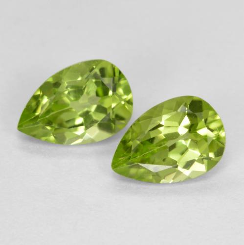 Lively Green Peridot Gem - 0.4ct Pear Facet (ID: 569254)