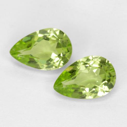 Lively Green Peridot Gem - 0.5ct Pear Facet (ID: 569262)