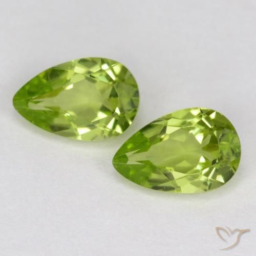 0.93ctw Natural Medium Green Peridot, Pear Shape, VVS-VS