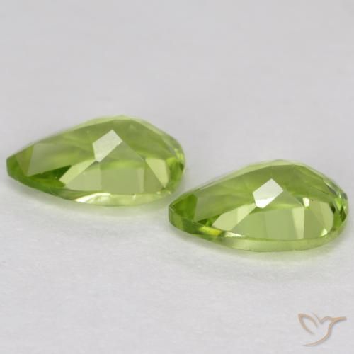 Peridot Gemstones in 6 x 4 mm (calibrated) Size for Sale, Peridot Stones in Medium Green Color