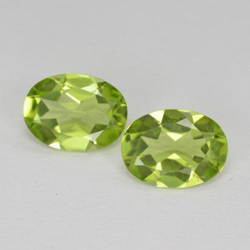 Ярко-зеленый Хризолит Камень - 1.1ct Фасетный Овал (ID: 572992)